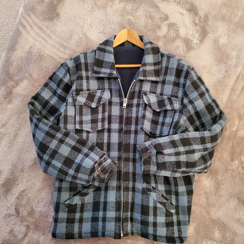 Men's Plaid Zip-Up Jacket - Picture 7 of 12